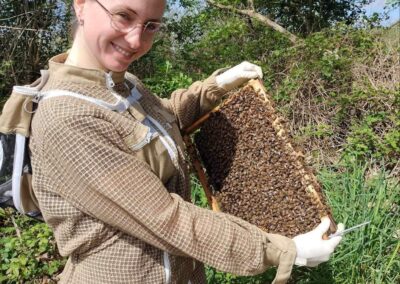 Aurélie l'apicultrice