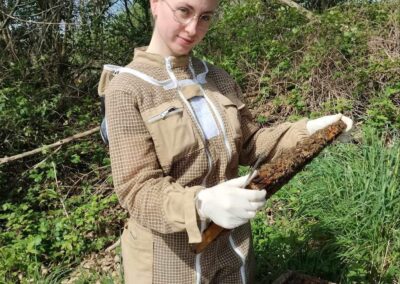 Aurélie l'apicultrice